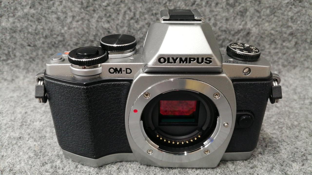OLYMPUS オリンパス　レンズ２つセット　ジャンク品 オリンパス(OLYMPUS)|ミラーレス一眼 ダブルレンズキット