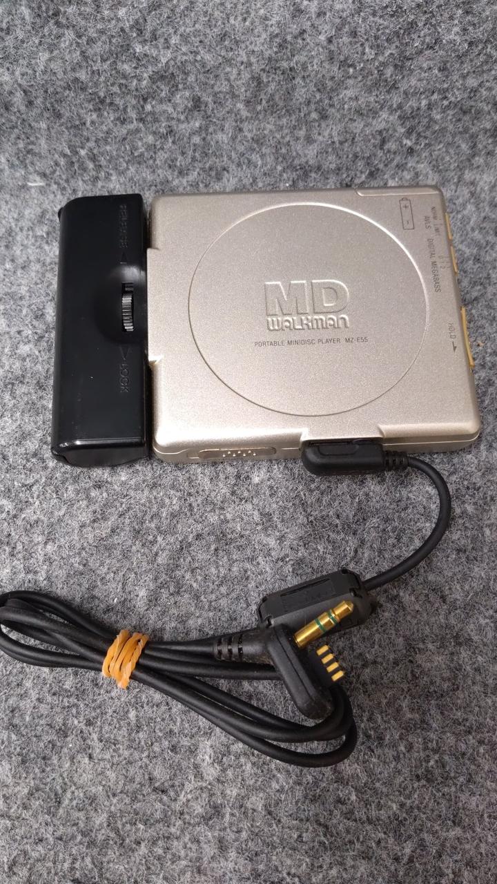【動作品】Pioneer PMD-R2 MDウォークマン 動作品】Pioneer PMD-R2 MDウォークマン