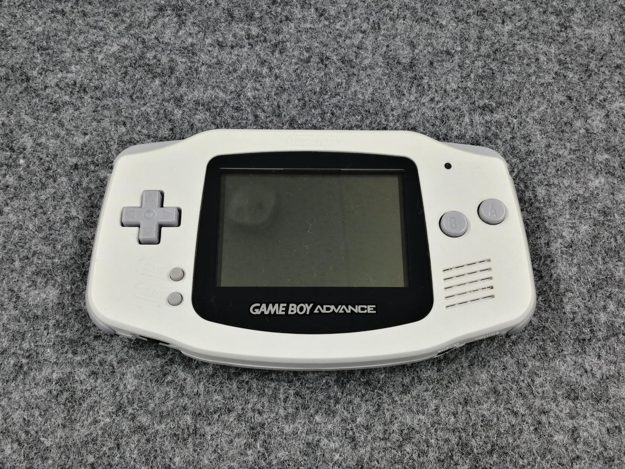 NINTENDO 型番：AGB-001 ゲームボーイアドバンス 11,000円