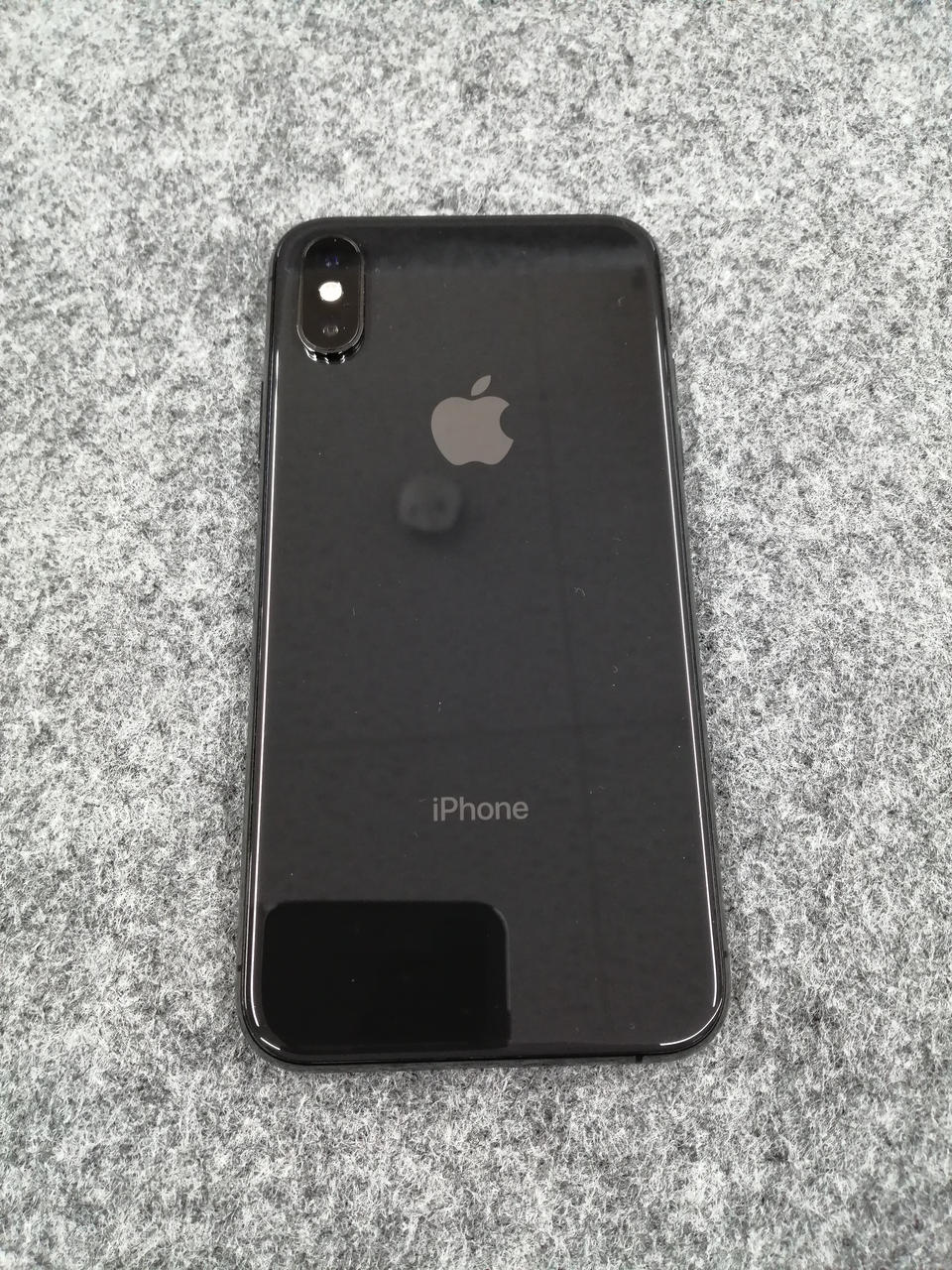 APPLE 型番：MTE02J/A IPHONE ⅩS