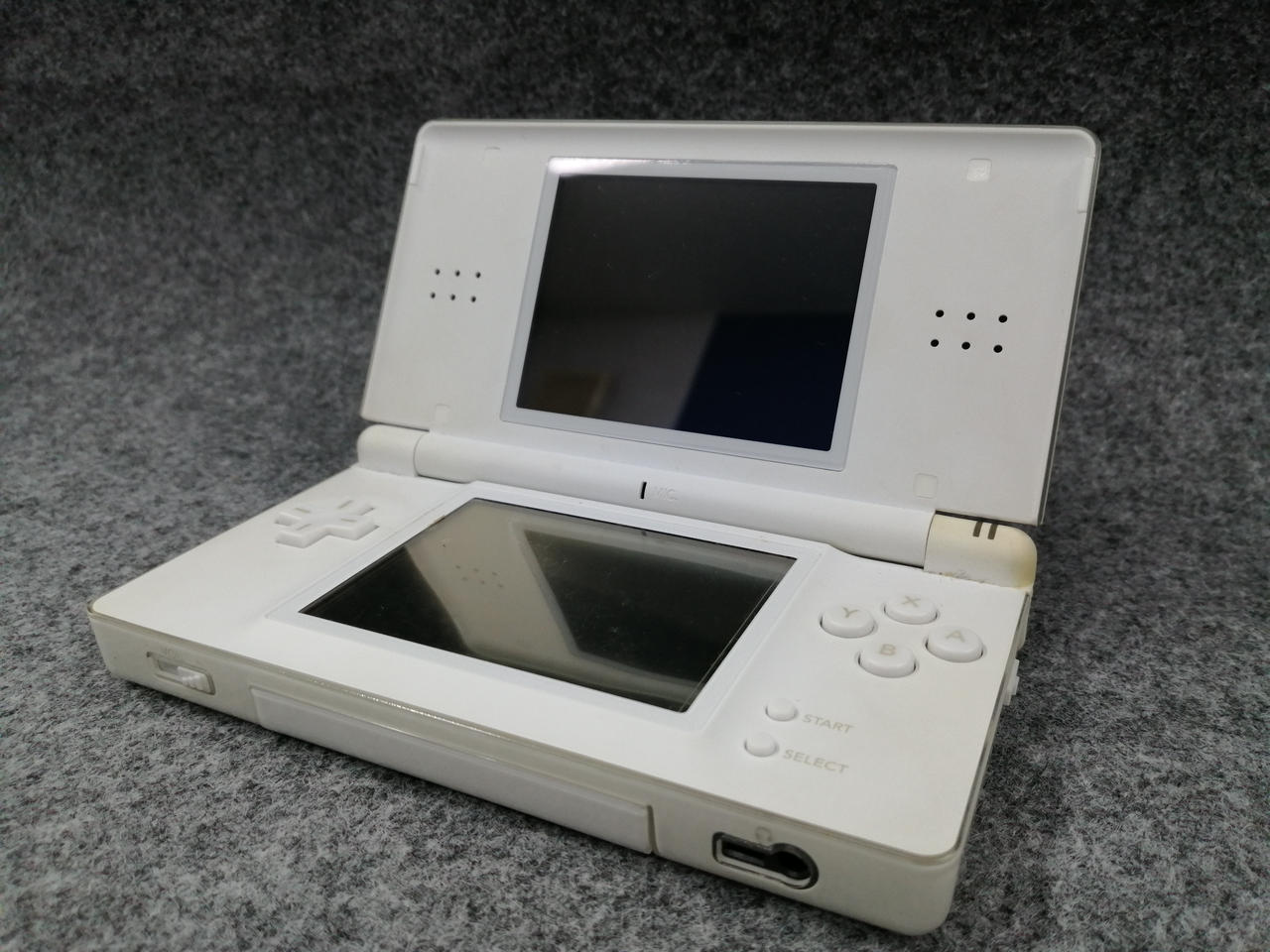 DS LITE