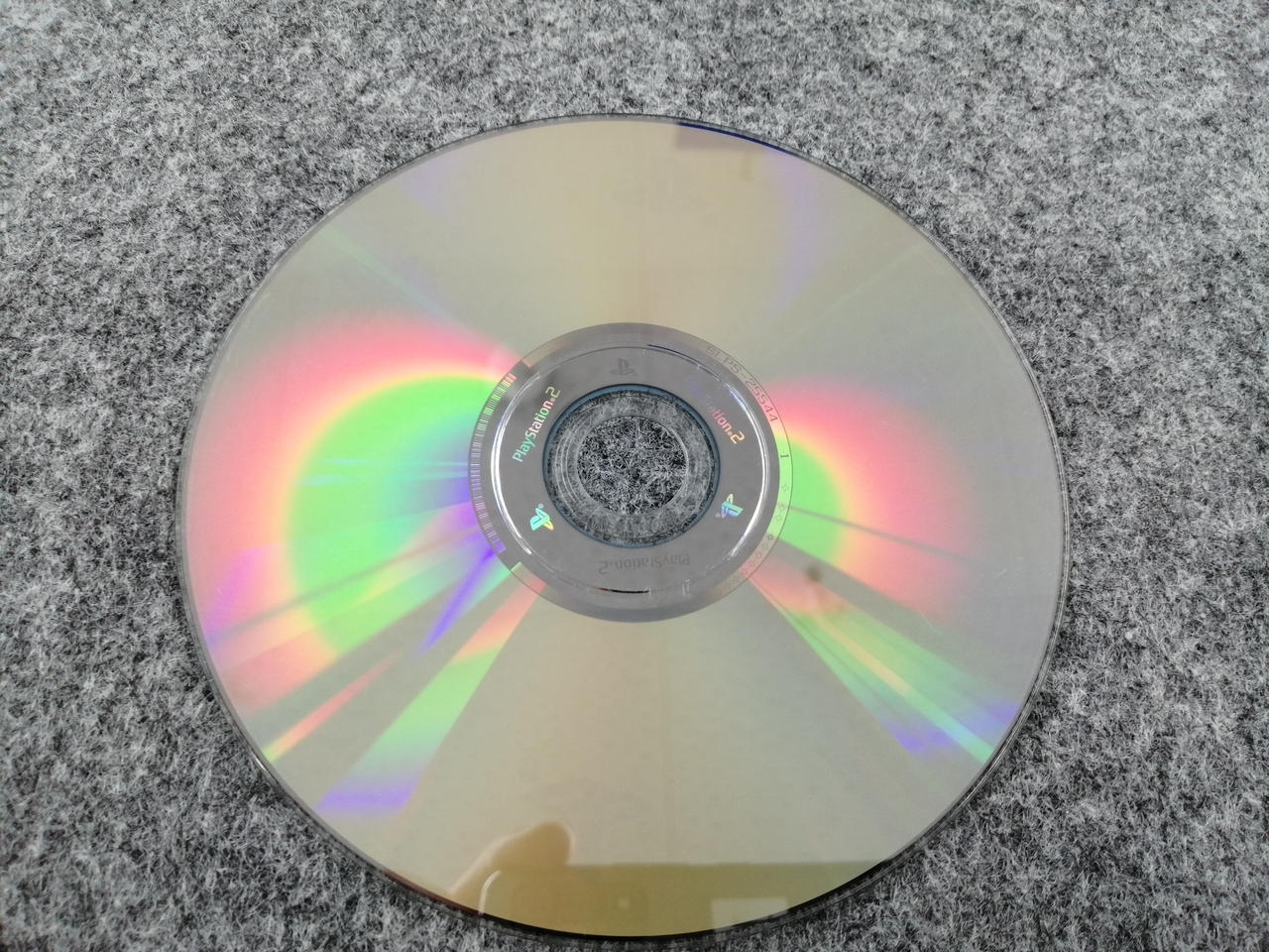 カメラに映りませんが、細かい傷があります