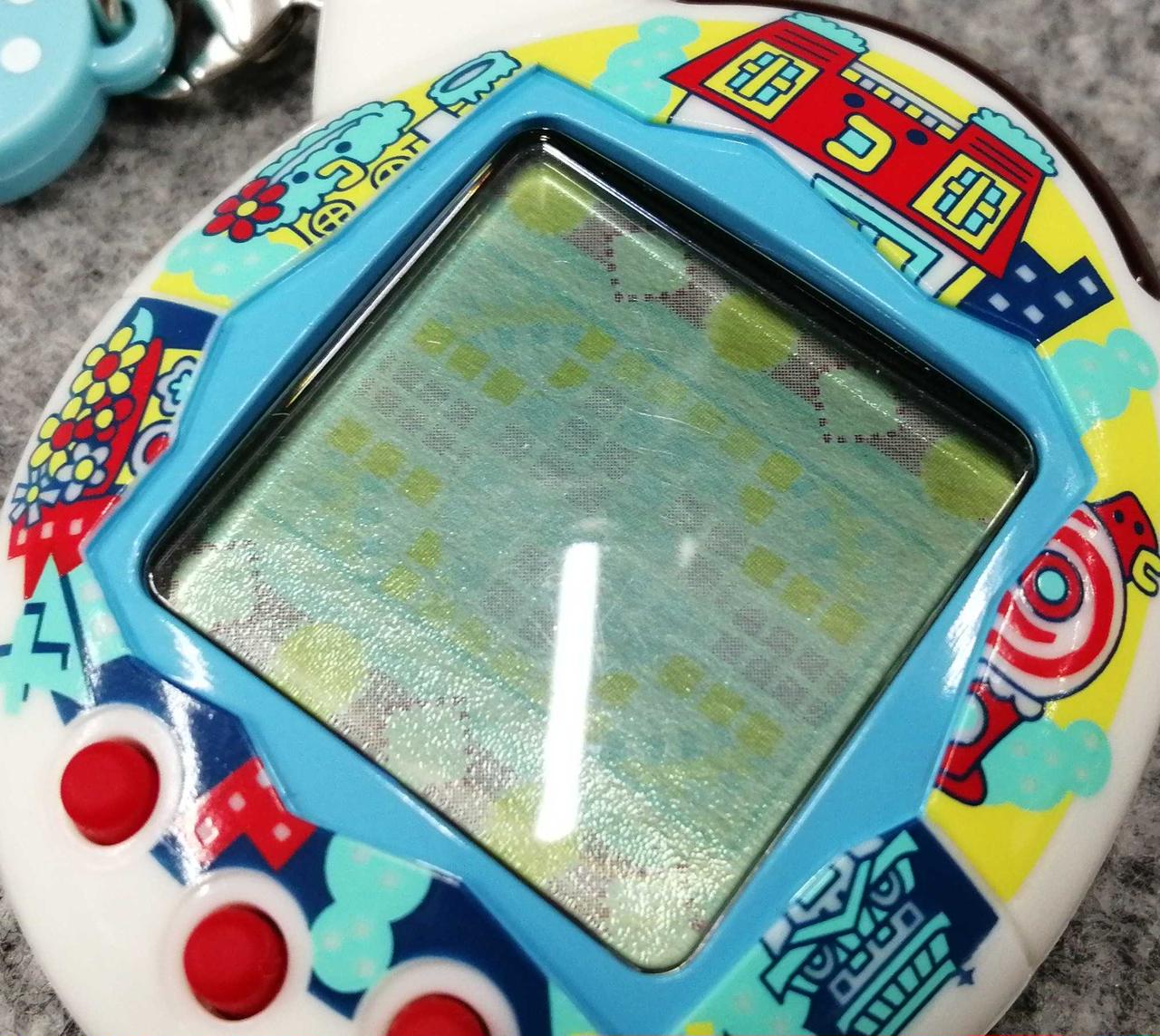 画面小さなキズ複数あり