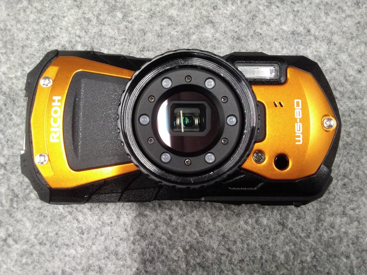 本体細かなキズ汚れあり