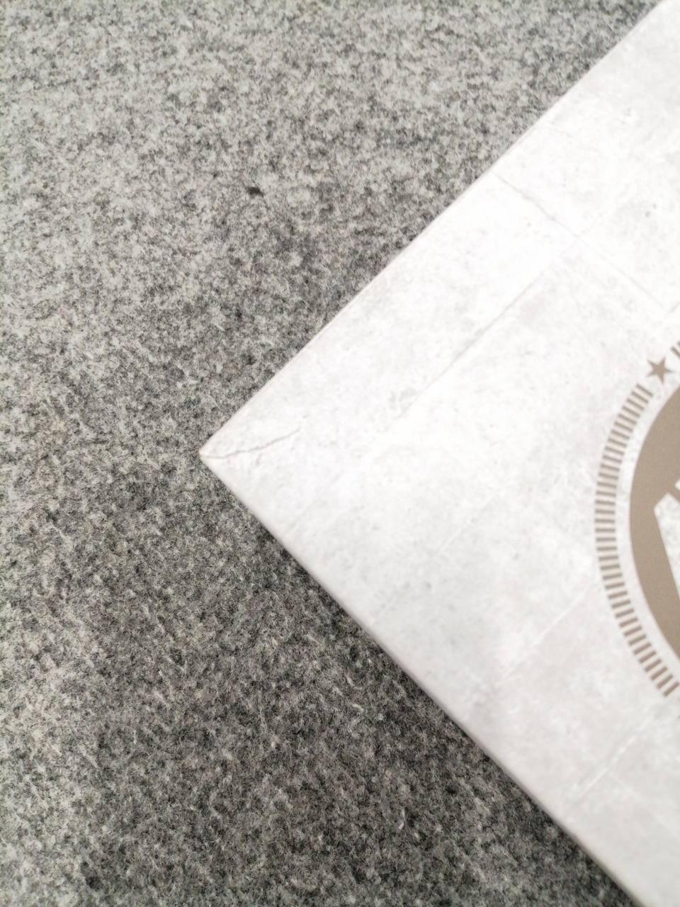 化粧箱破れあり