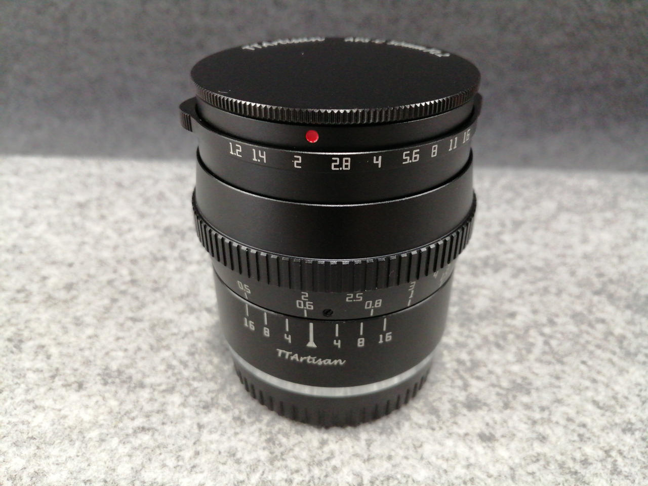 本体細かなキズあり