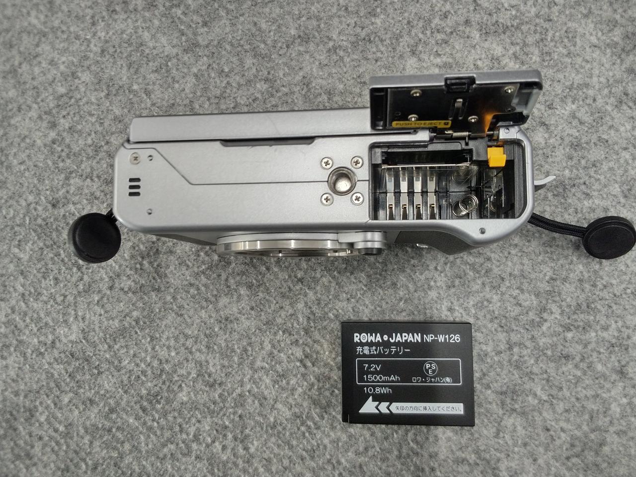 バッテリー社外製