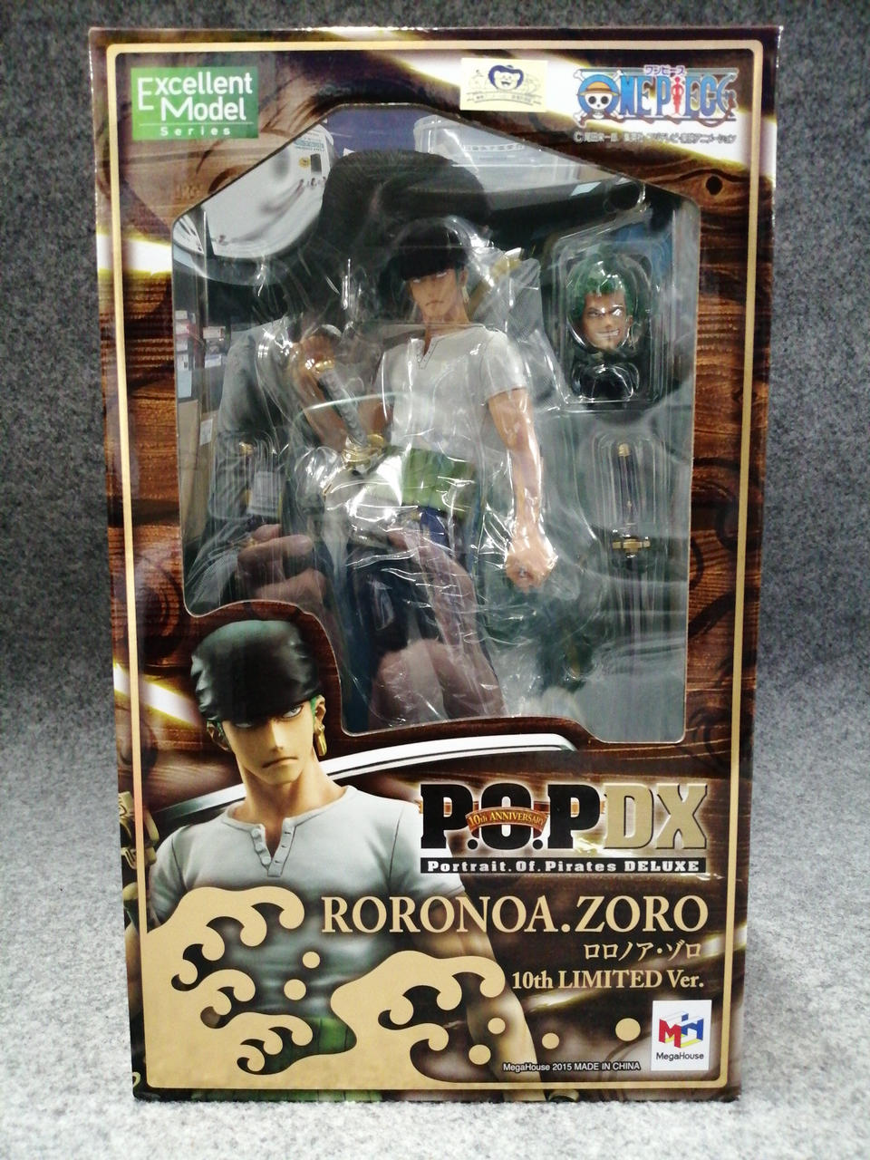 化粧箱全体に細かなキズあり