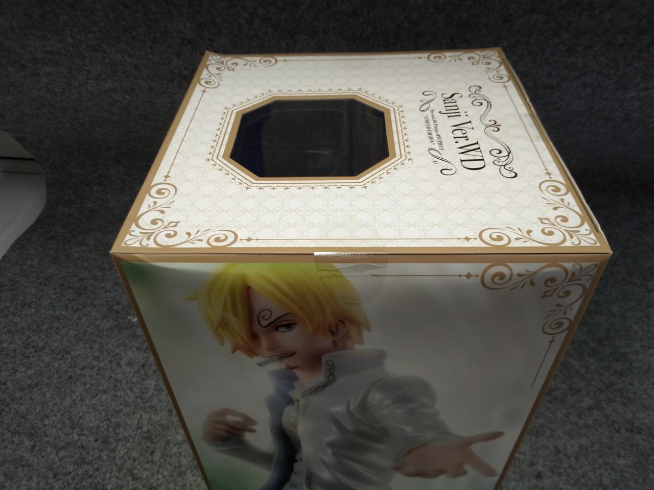 化粧箱凹みあり