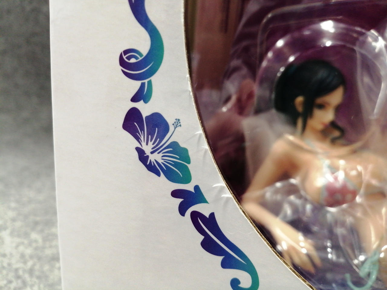 化粧箱ダメージあり