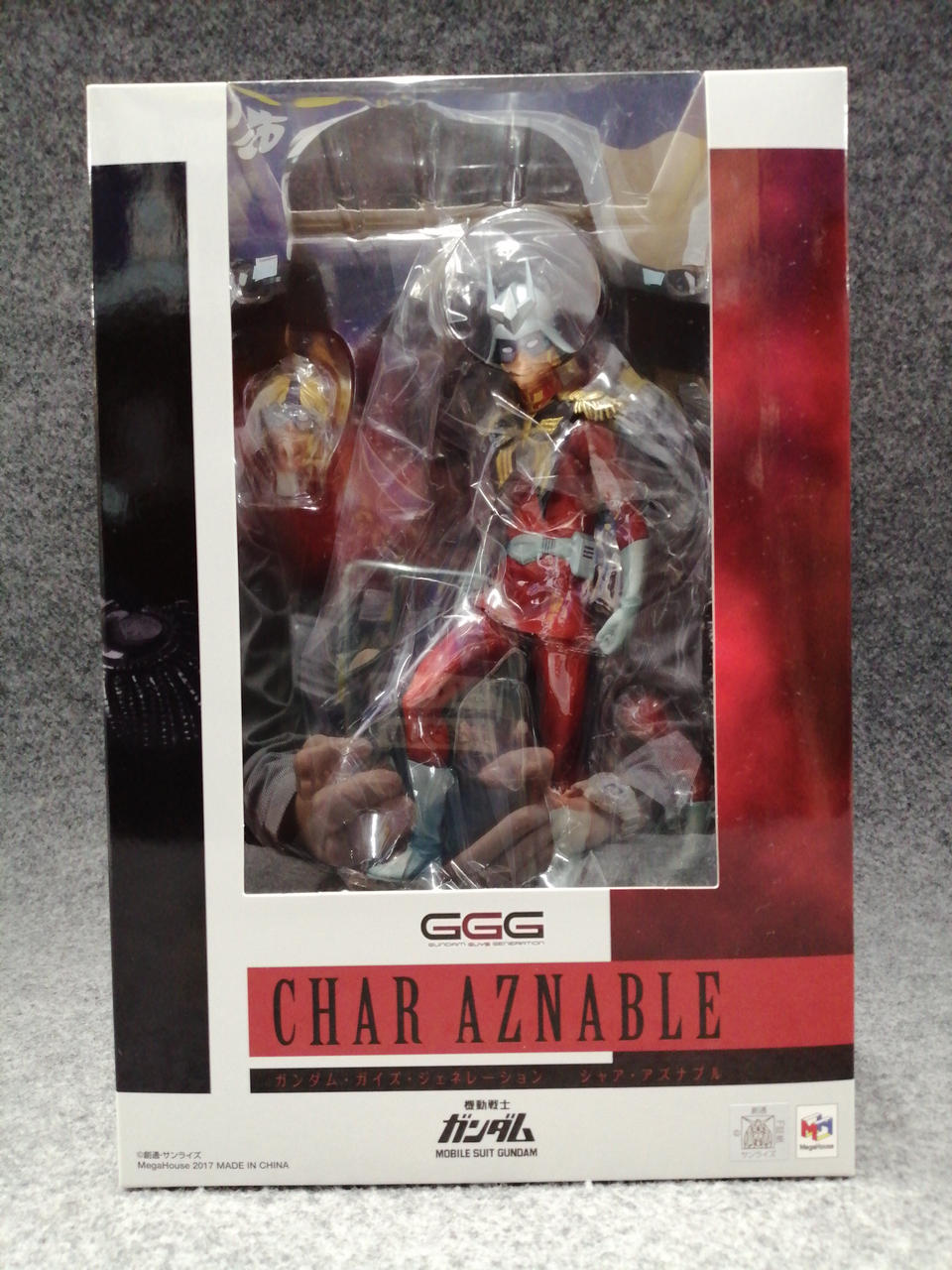 化粧箱全体に細かなキズ汚れあり