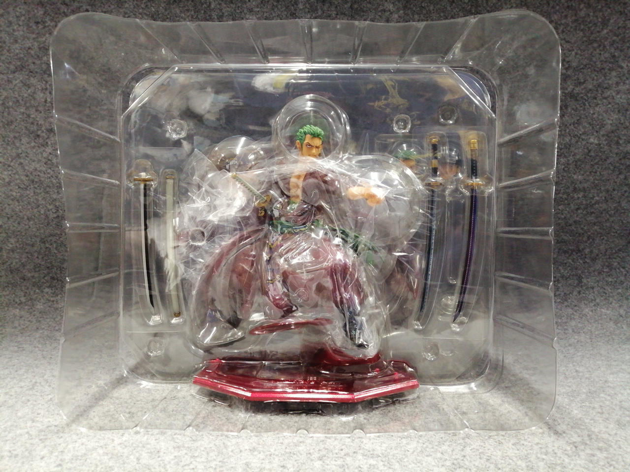 ブリスター変形しています