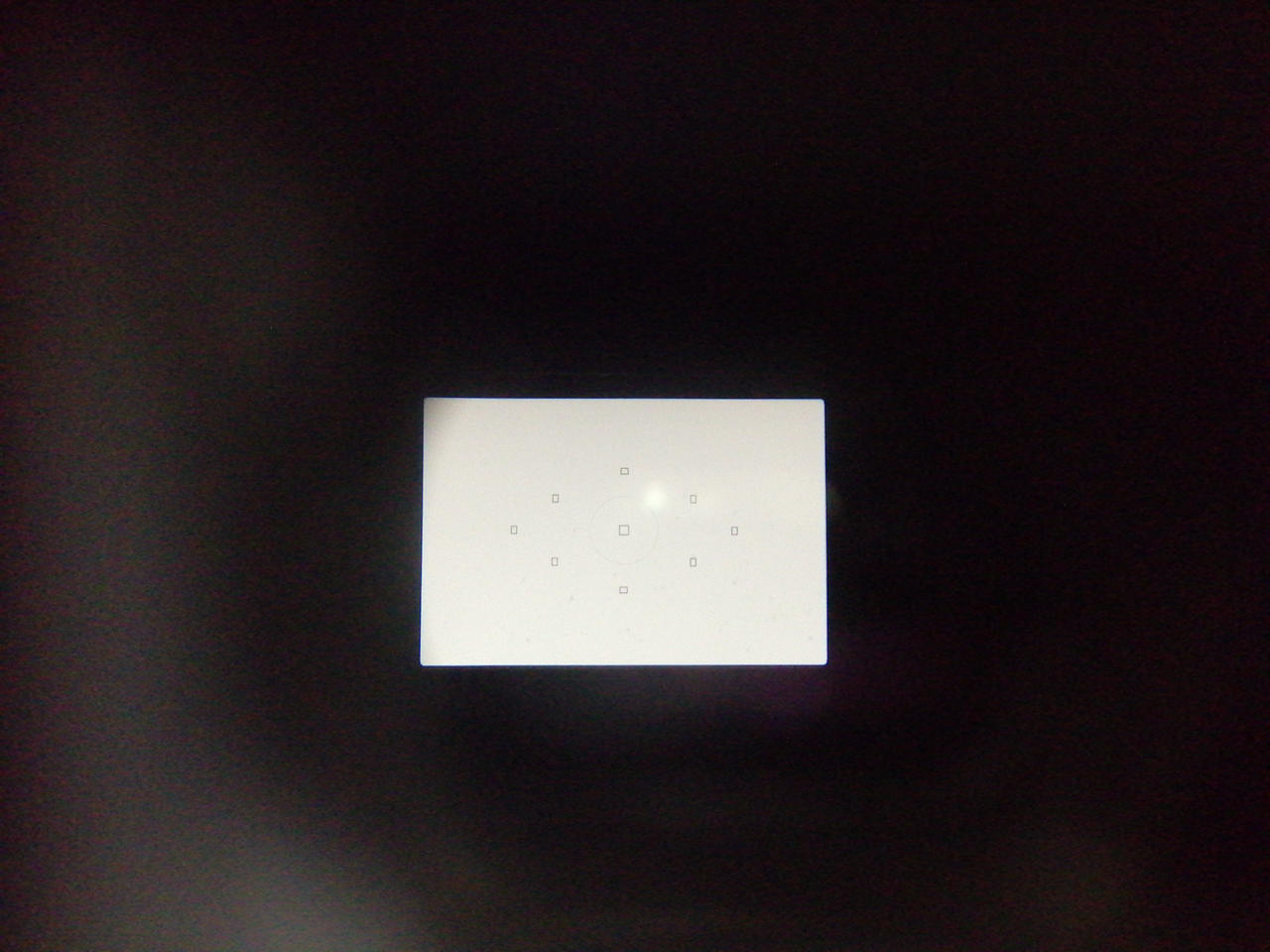 映りませんがファインダー内部チリ多数あり