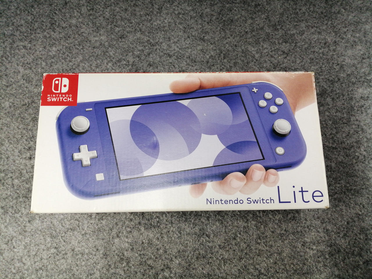 化粧箱傷みあり