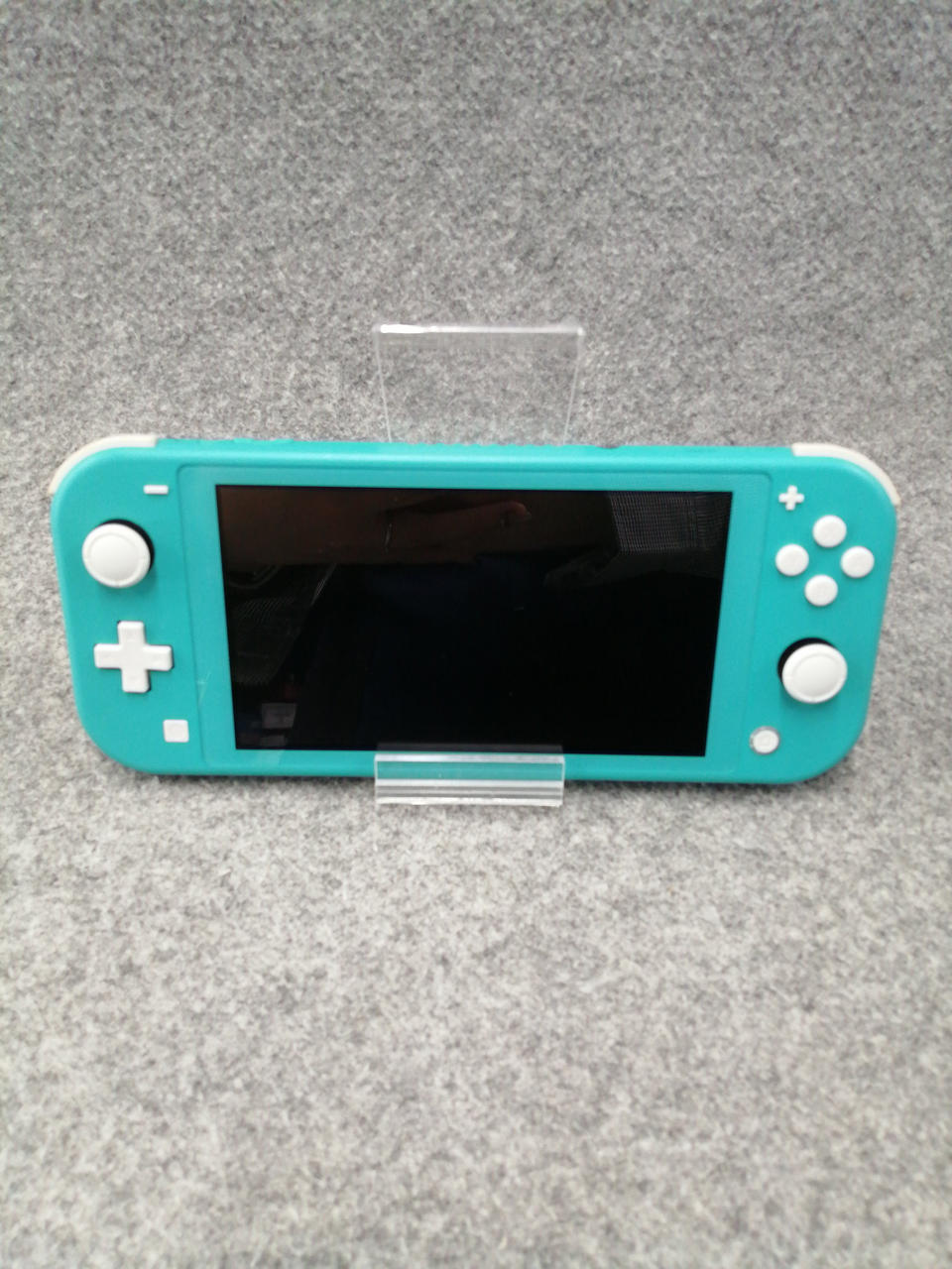 画面にもわずかなキズあり