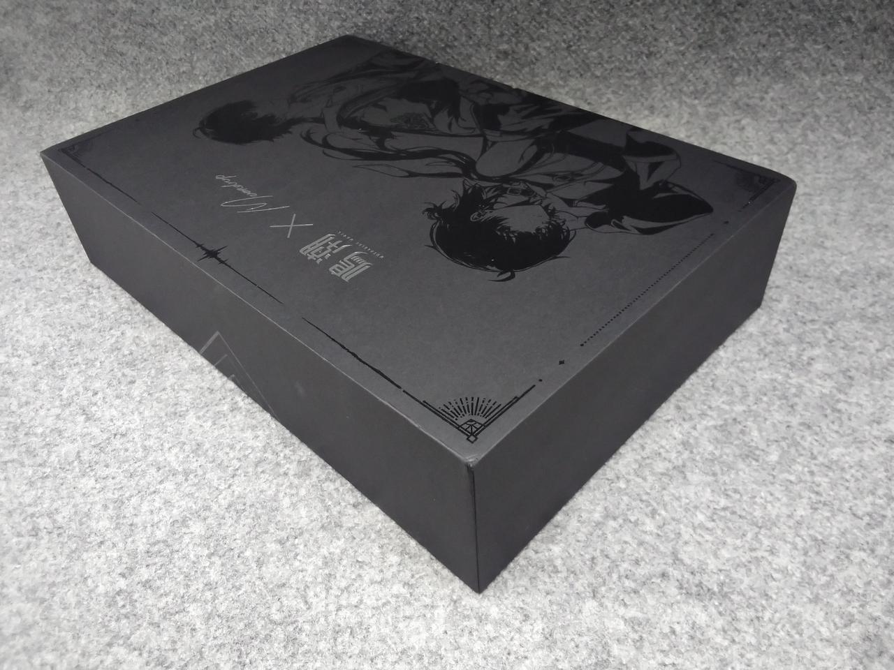 化粧箱角に潰れあり