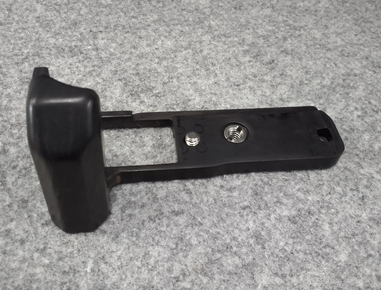 社外製グリップキズ、汚れあり