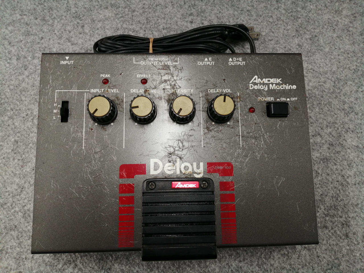 AMDEK DMK-100 ディレイエフェクター Amdek DMK-100 Delay Machine - YouTube