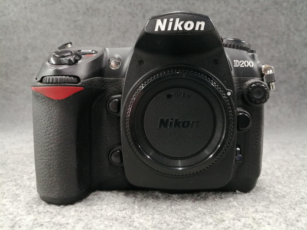 極美品｜Nikon D200｜ショット数45,918枚｜デジタル｜M054 極美品｜Nikon D200｜ショット数45,918枚｜デジタル｜M054