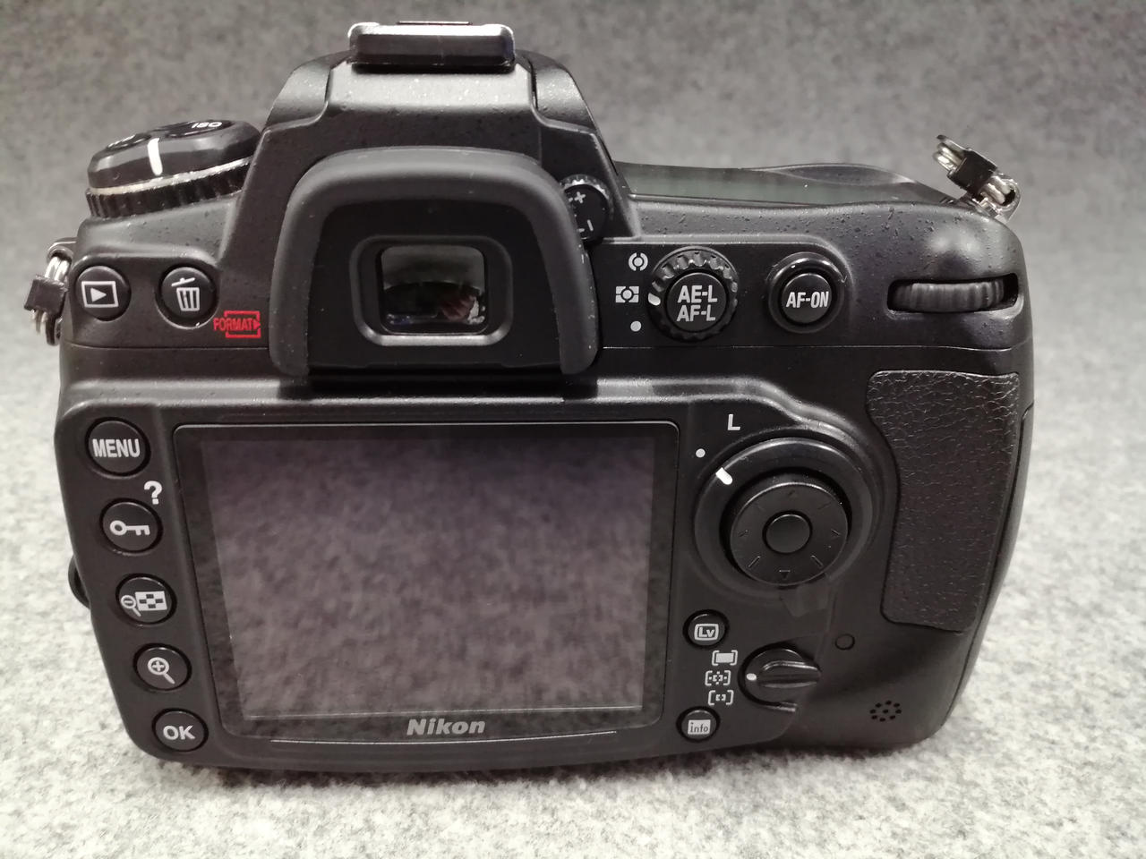 極美品｜Nikon D3000｜ショット20.998枚｜デジタルボディ｜H086 AA (極上美品) Nikon ニコン D40 ボディ ショット数2711回 初期