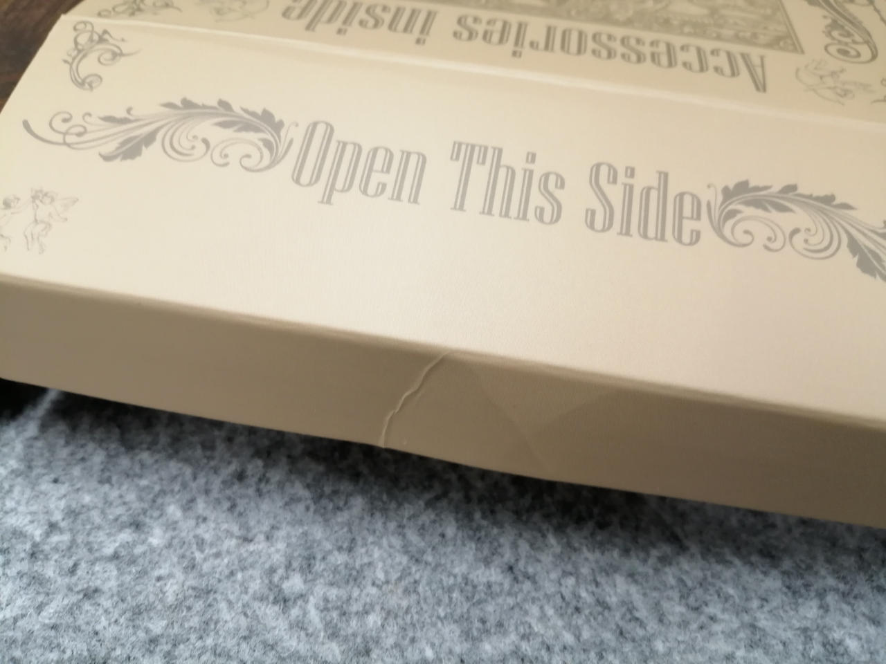 ※箱シワ有ります