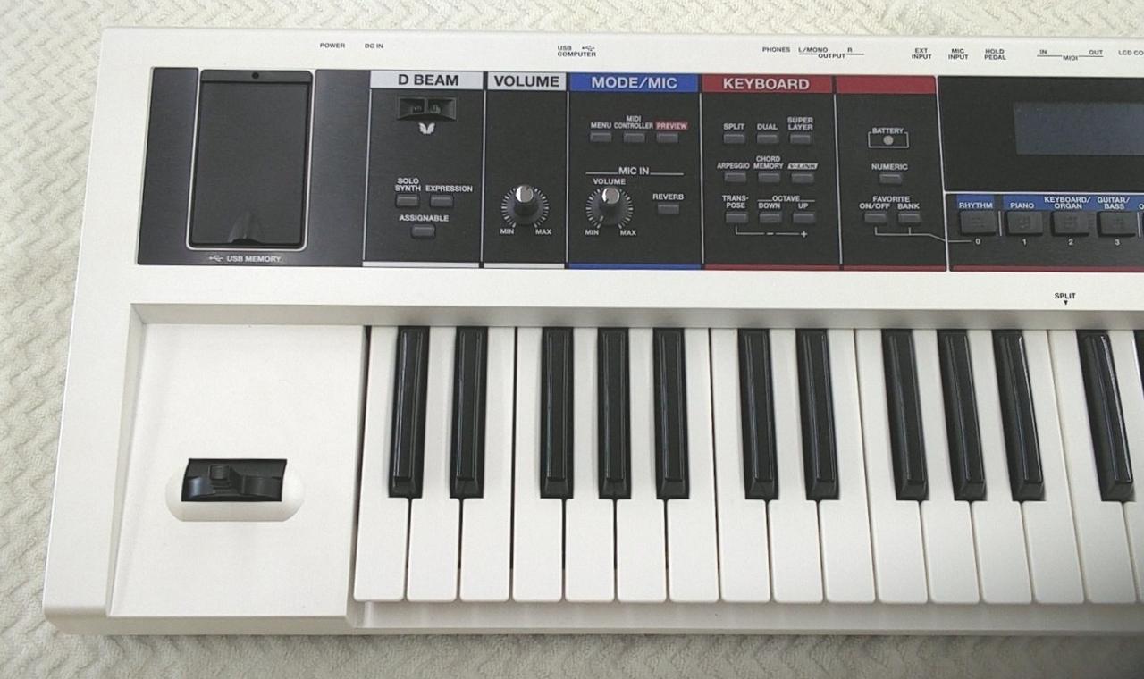 【美品】Roland モバイルシンセサイザー JUNO-Di ブラック 訳あり 美品】 ローランド モバイルシンセサイザー JUNO-Di ブラック