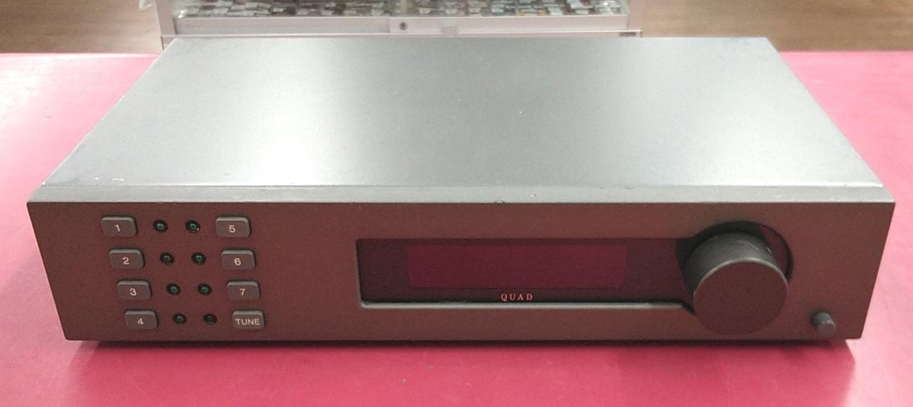 QUAD クオード FM4 ラジオチューナー Quad FM4 | Inner Magazines