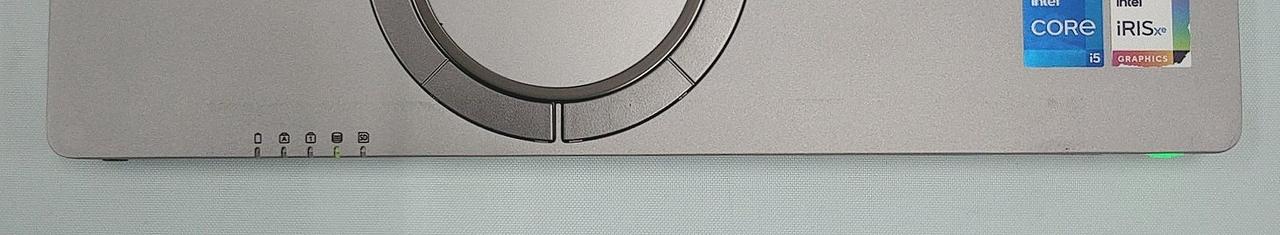 パームレストに一部キズがあります