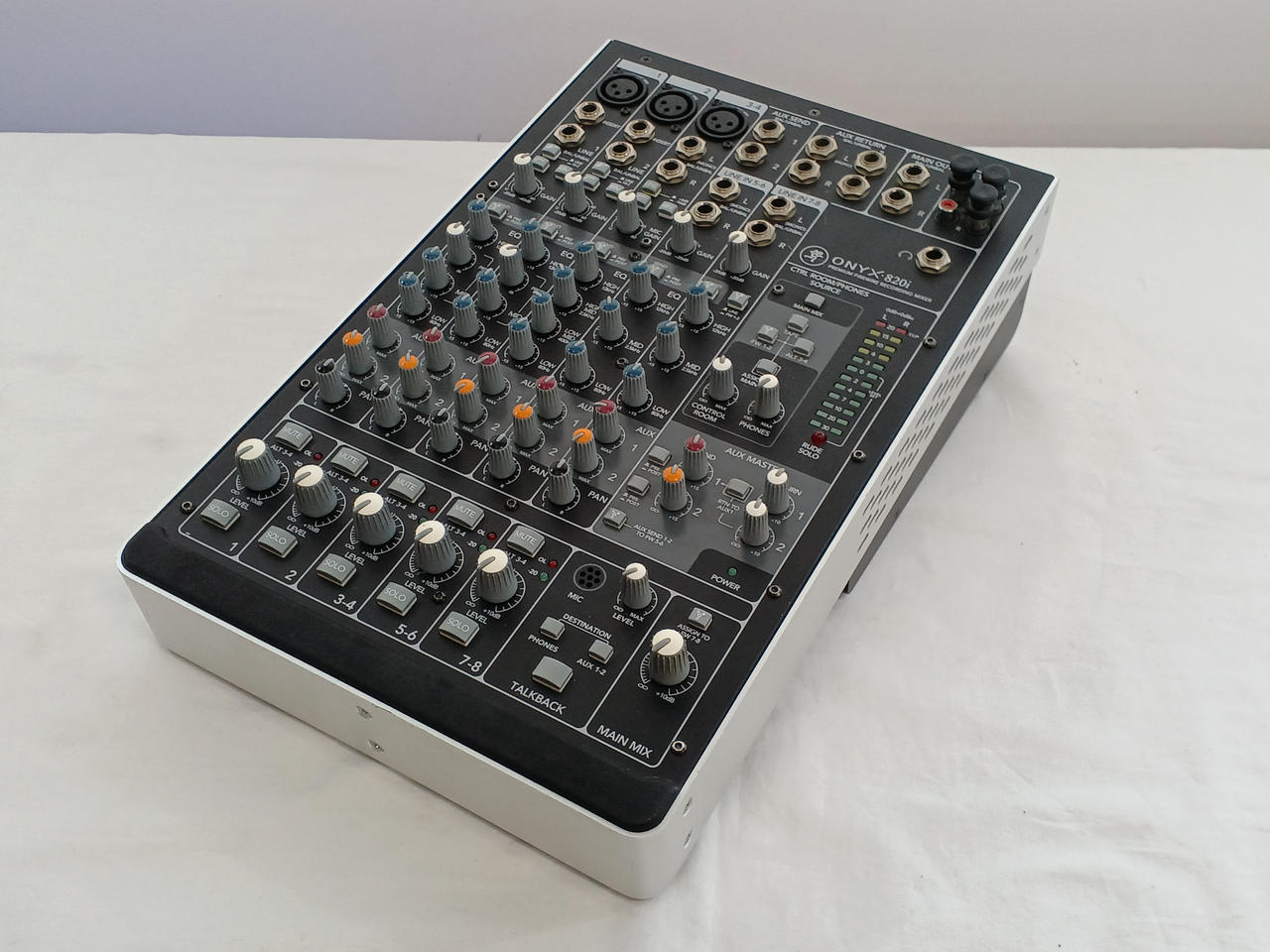 MACKIE 型番：ONYX 820I ※ジャンク　アナログミキサー