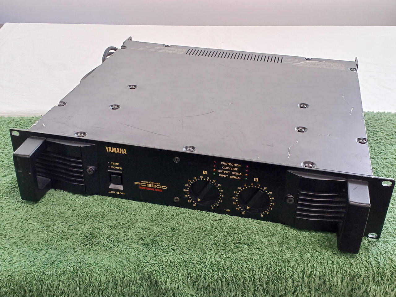 YAMAHA P-1000S パワーアンプ Amazon | ヤマハ YAMAHA パワーアンプリファイアー P1000S