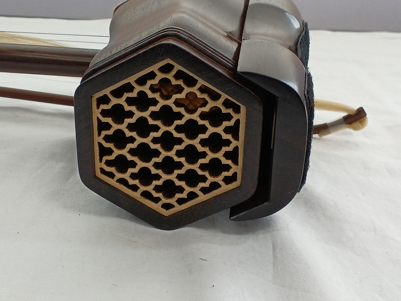 二胡 王根興? 詳細不明 王根興|二胡|HARDOFFオフモール（オフモ）|1010120000034631