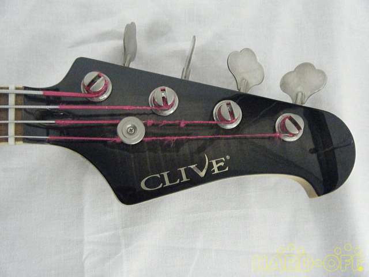 ベースギター（Clive？と言うブランド）