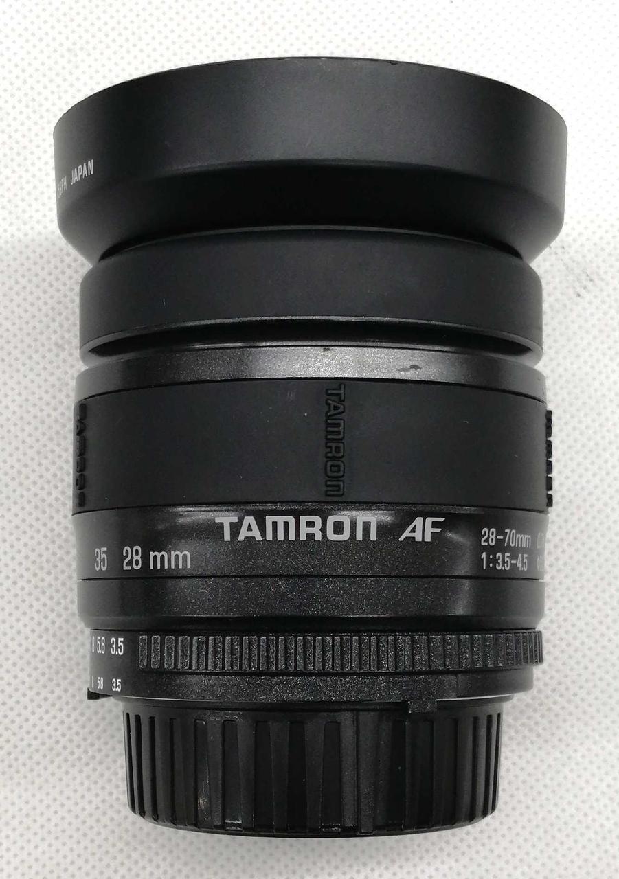 細かいキズが見られます。