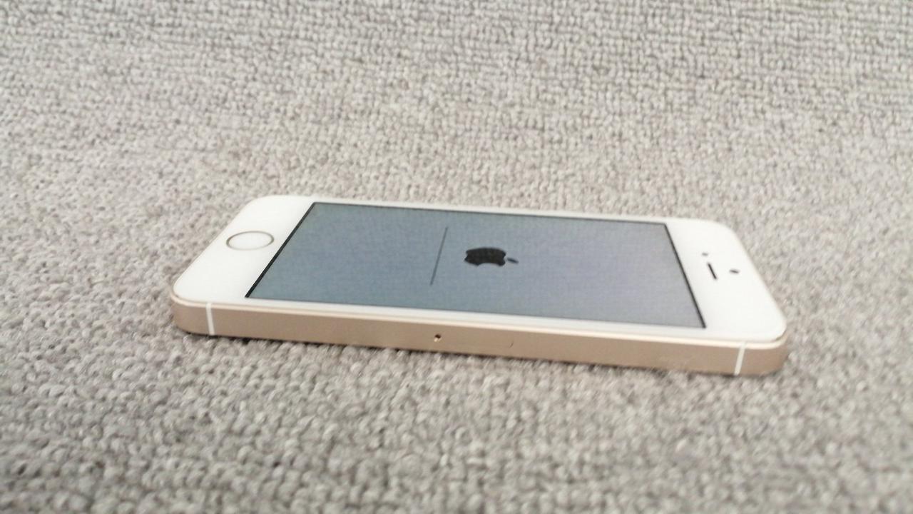 ☆在庫処分 Acclink 対応 iPhone SE 第3 .7 グレーベージュ アップルコンピュータジャパン(APPLE)|IPHONE SE|【ハードオフ公式通販