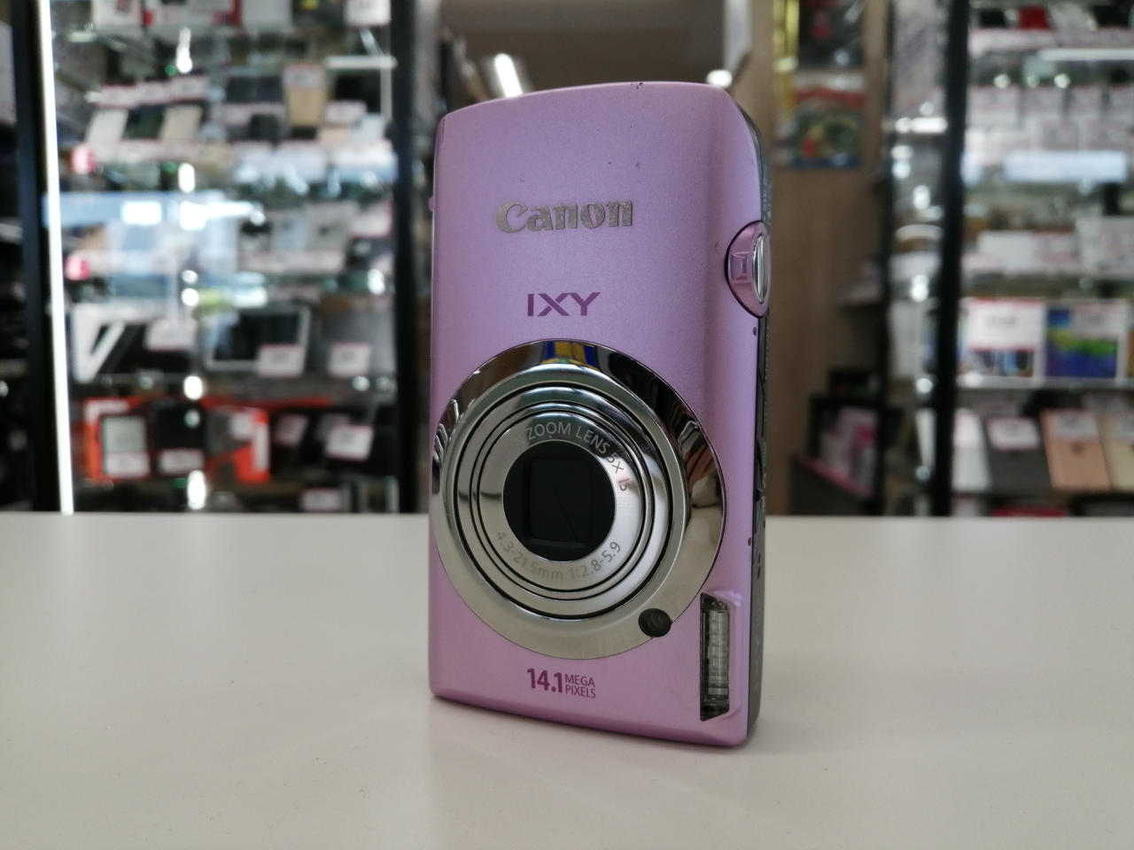 Canon コンパクトデジタルカメラ 2台 バッテリーチャージャー付き コンパクトデジタルカメラ｜個人｜キヤノン