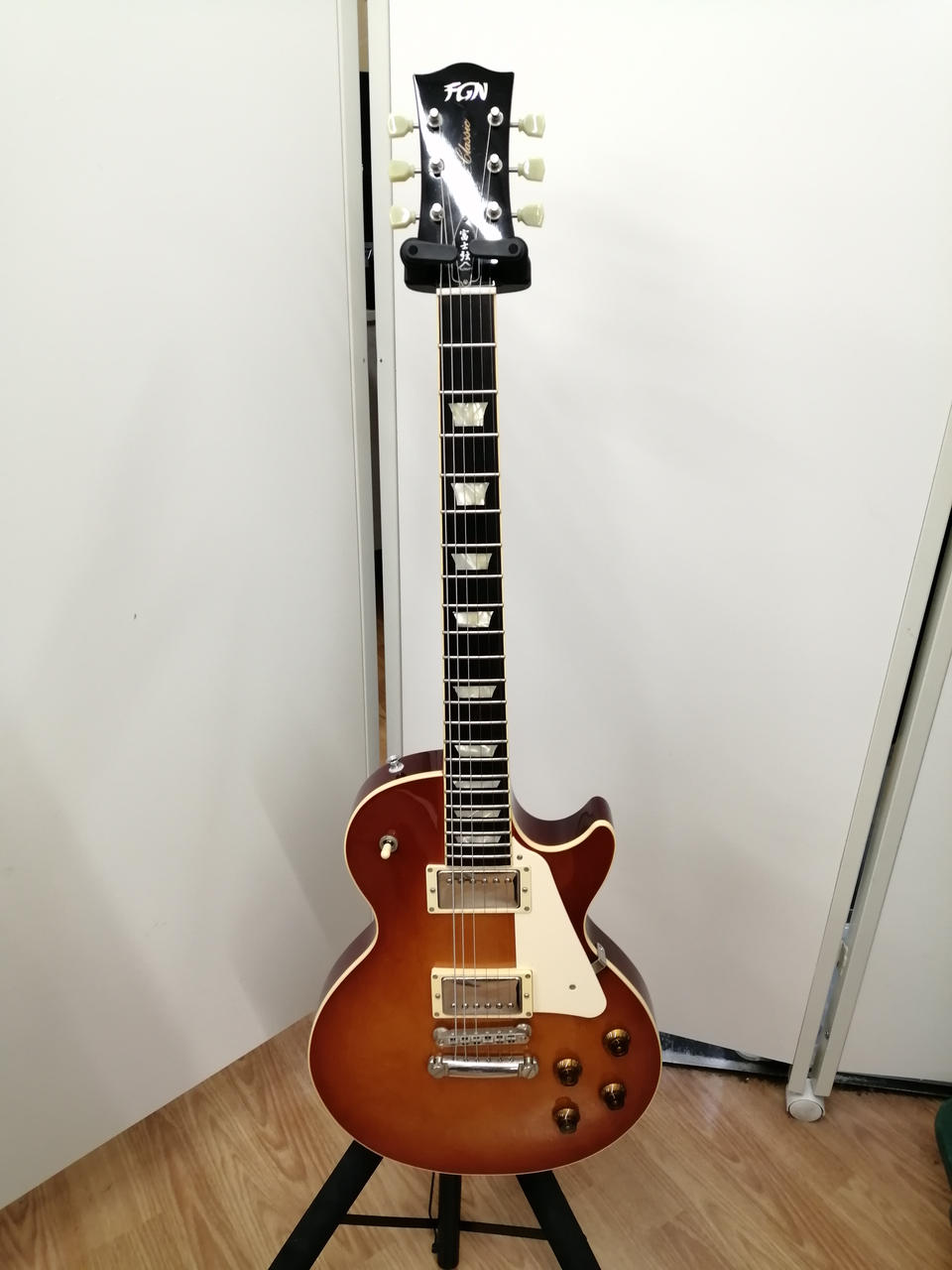 新品！フジゲン レスポールタイプ FCB/01 GIG-BAG付！ 特価！