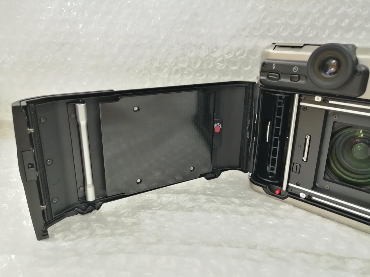 ジャンクFUJIFILM GA645Zi フジフィルム(FUJIFILM)|【ジャンク】フィルムカメラ|HARDOFF