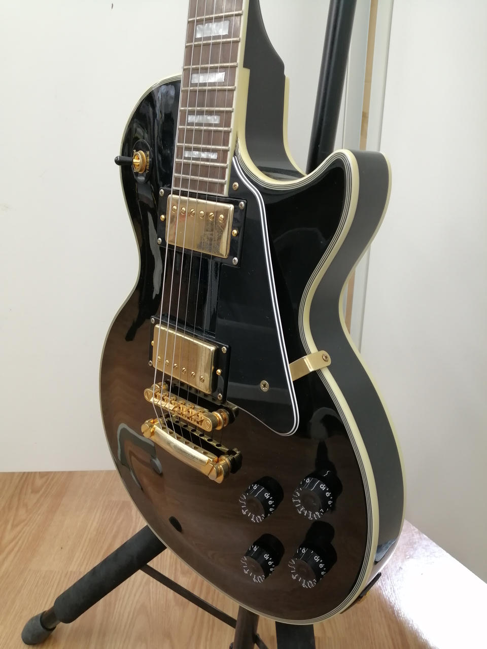 Epiphone　エレキギター★カート好き★ジャンク Amazon.com: Epiphone SG Special Electric Guitar, Black