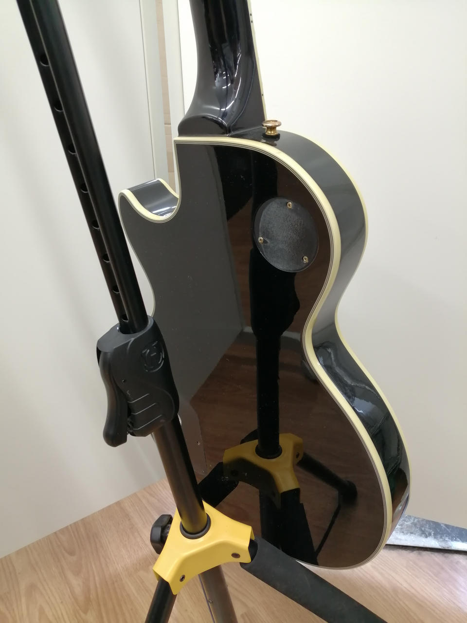 Epiphone　エレキギター★カート好き★ジャンク Amazon.com: Epiphone SG Special Electric Guitar, Black