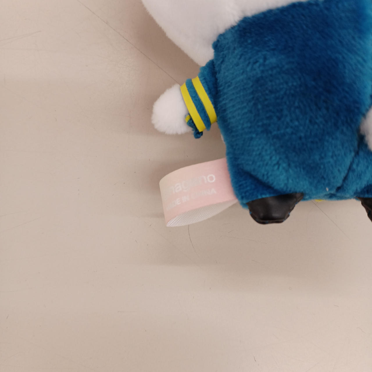 タグ日焼けあり