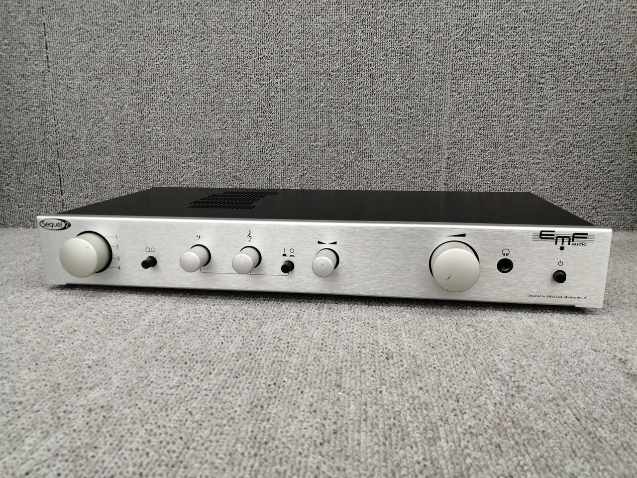 イーエムエフオーディオ(EMF AUDIO)|プリメインアンプ（トランジスター