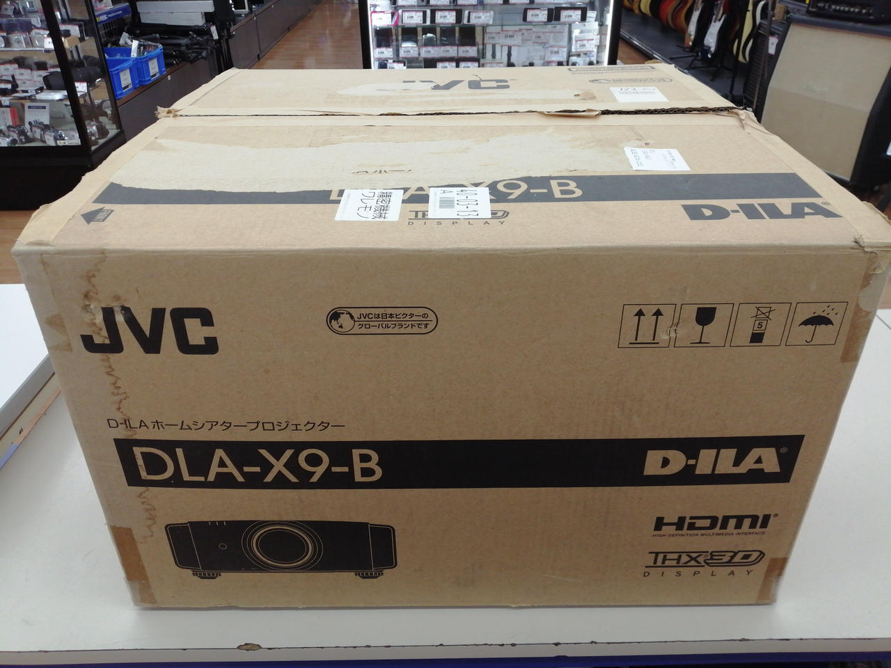 JVC ビクター DLA-HD750(B) プロジェクターランプ使用116h元箱 Yahoo!オークション -「dla-hd750」の落札相場・落札価格