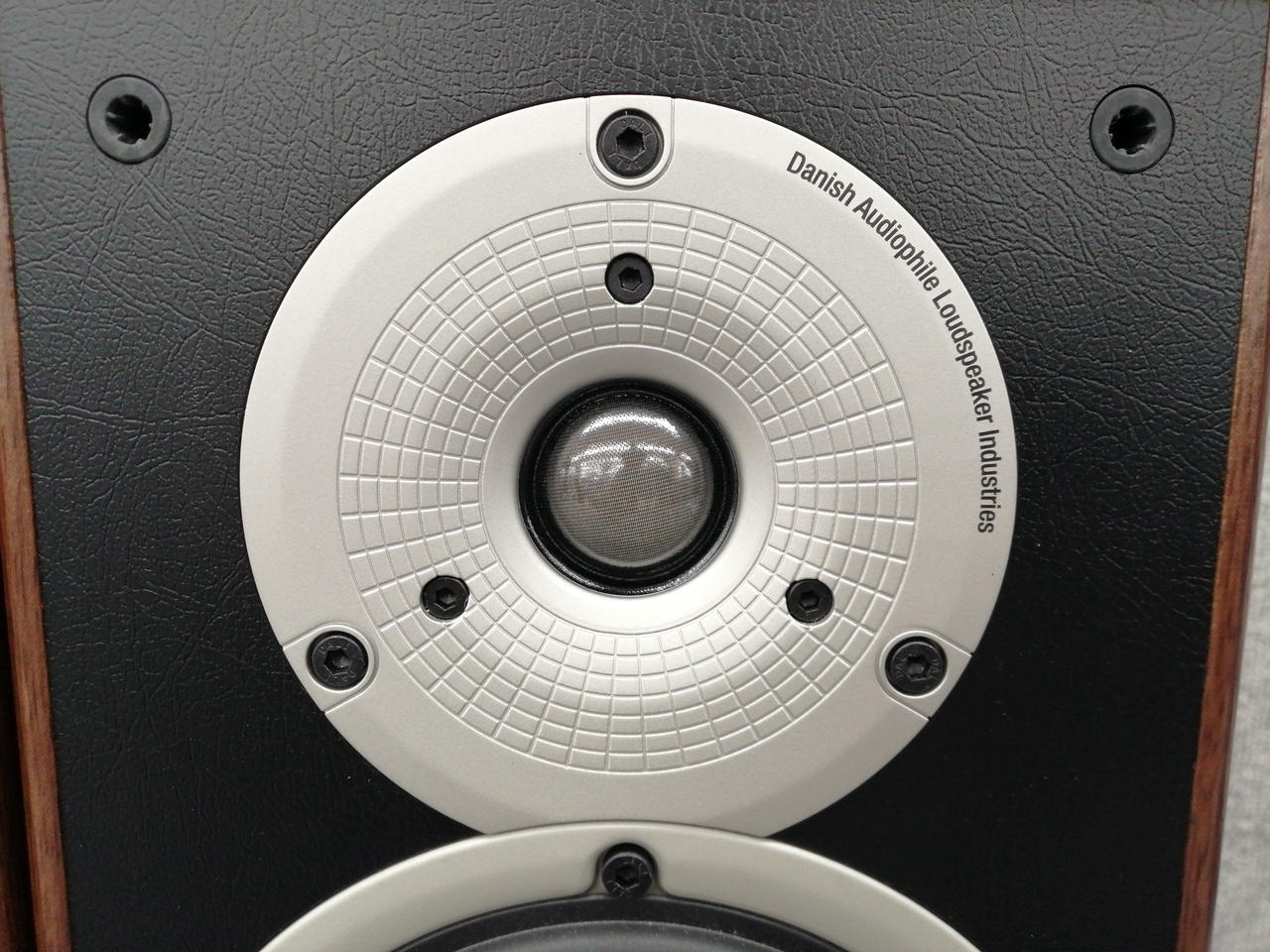 未使用 ブックシェルフスピーカー [2ウェイスピーカー] SPEKTOR2B Amazon.co.jp: DALI ダリ SPEKTOR2 ブックシェルフスピーカー 130mm