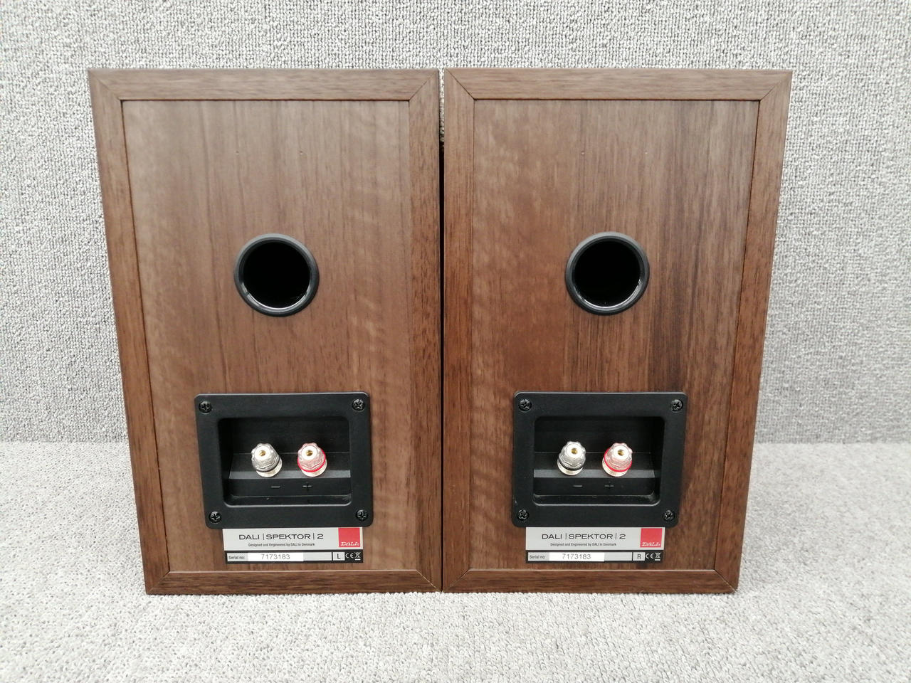未使用 ブックシェルフスピーカー [2ウェイスピーカー] SPEKTOR2B Amazon.co.jp: DALI ダリ SPEKTOR2 ブックシェルフスピーカー 130mm