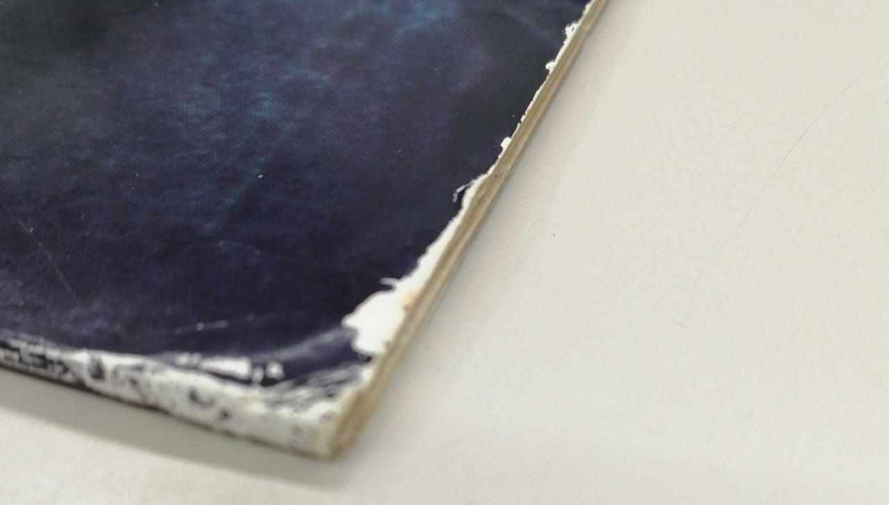 ジャケット傷みあります