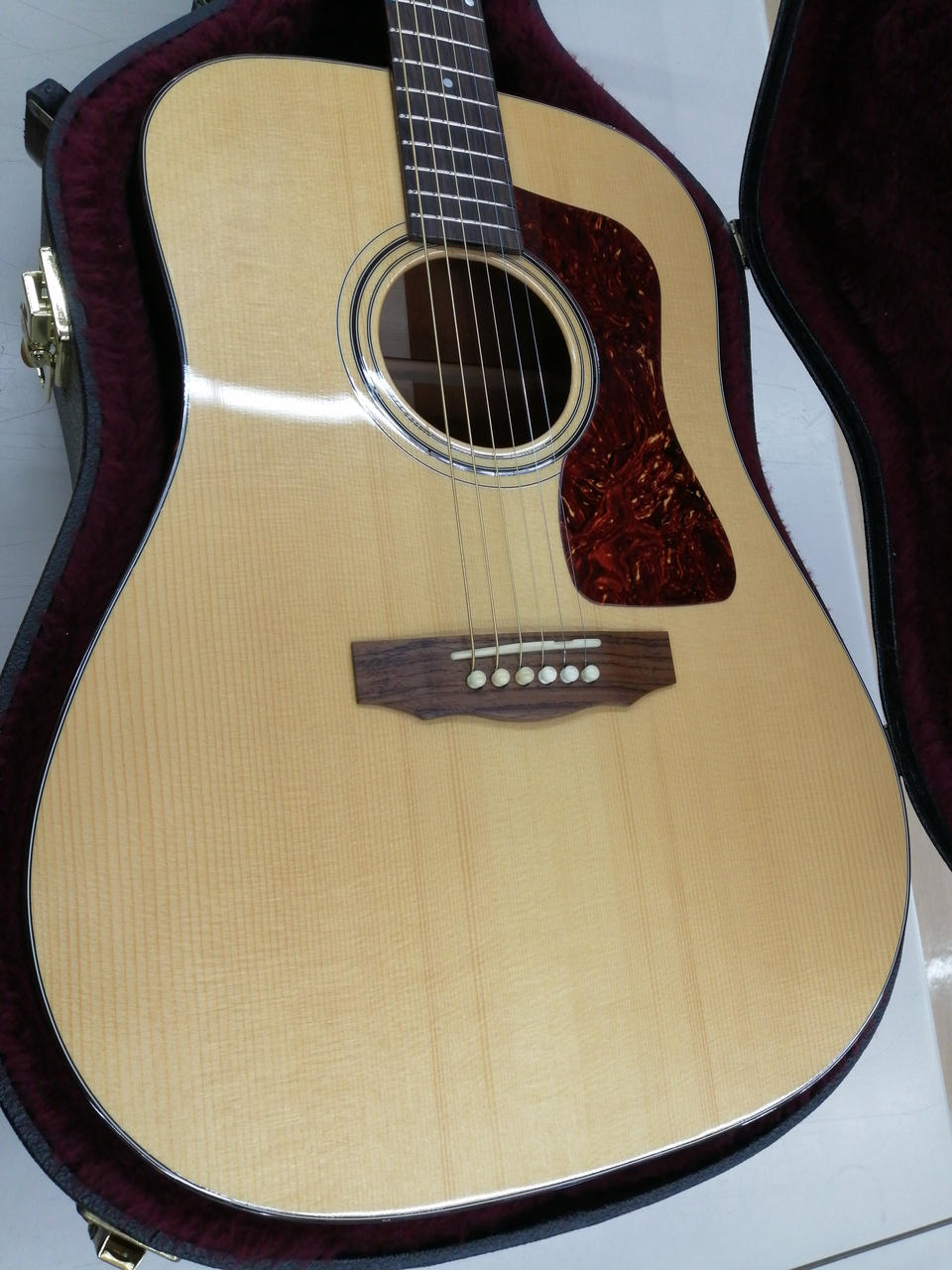 アコースティックギター　guild Guild Acoustic Guitars｜Guildアコースティックギター
