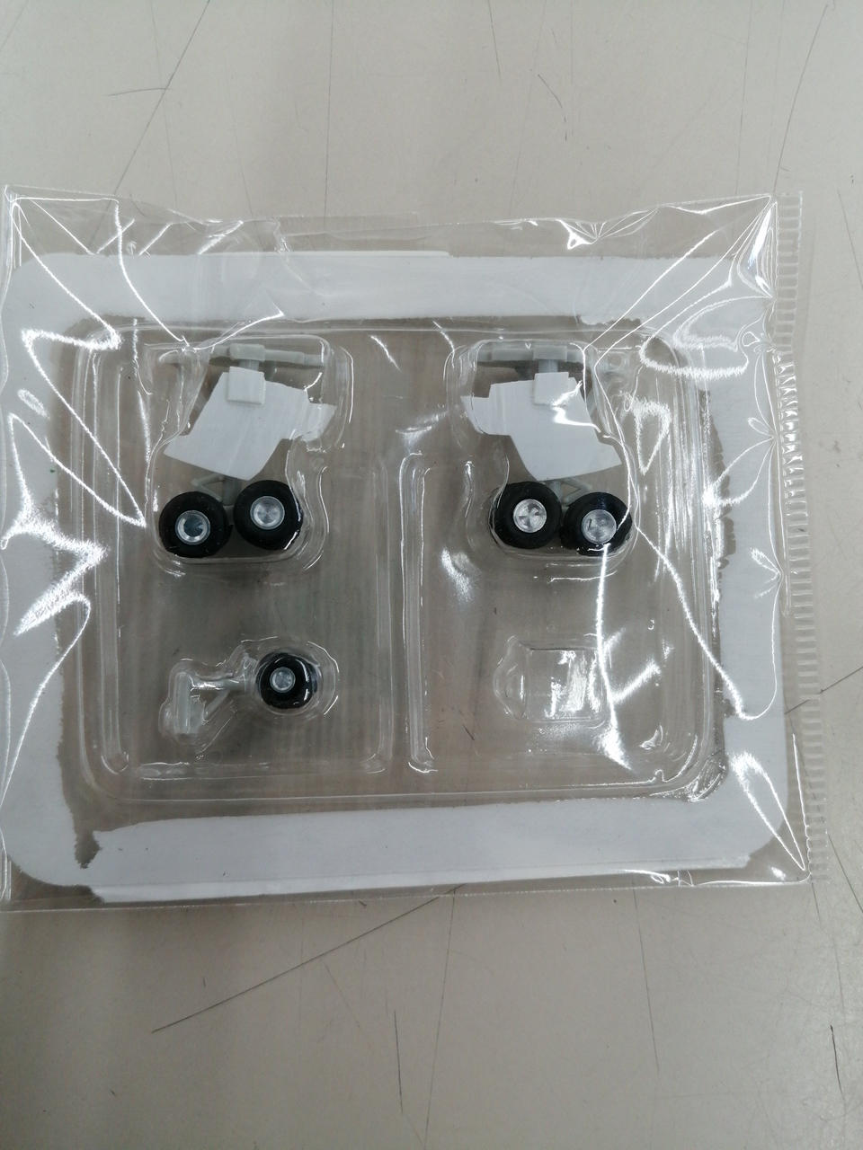 この画像、右下のパーツ欠品