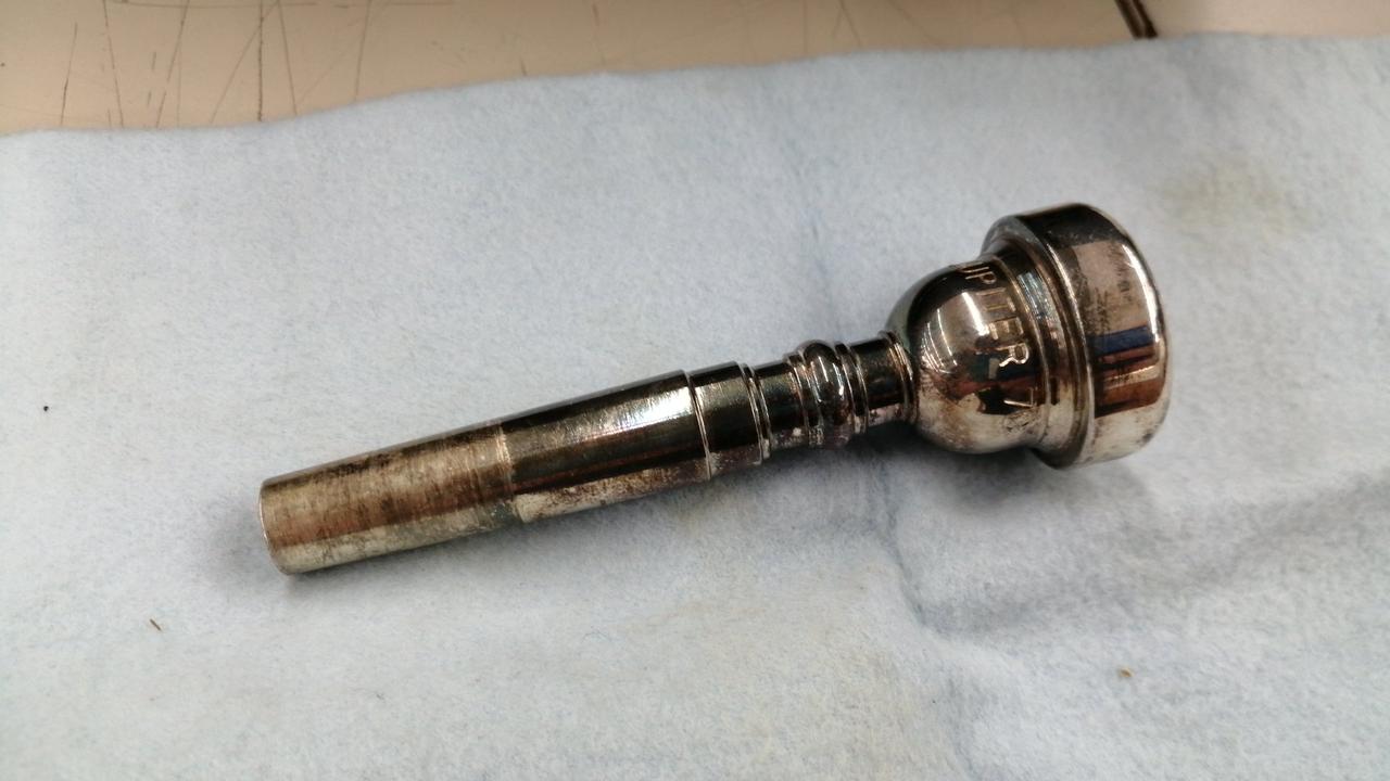 かなりくすんでます