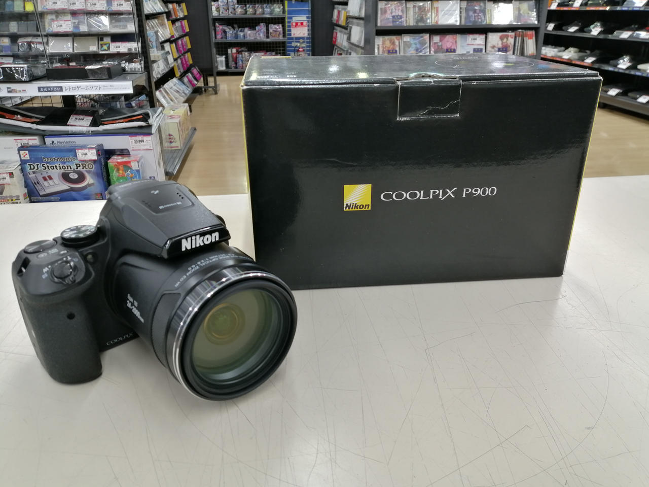 Nikon COOLPIX P900 デジタルカメラ Amazon.com : Nikon COOLPIX P900 Digital Camera (Black