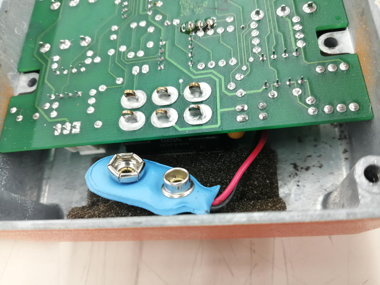 電池部分スポンジ劣化し崩れます